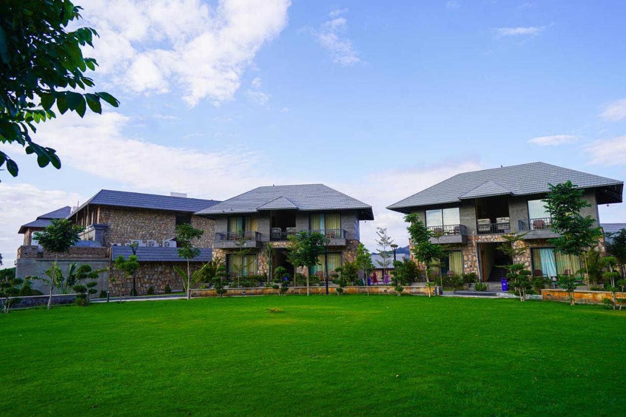 Pushkara Resort And Spa Exterior foto