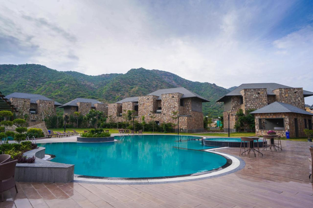 Pushkara Resort And Spa Exterior foto