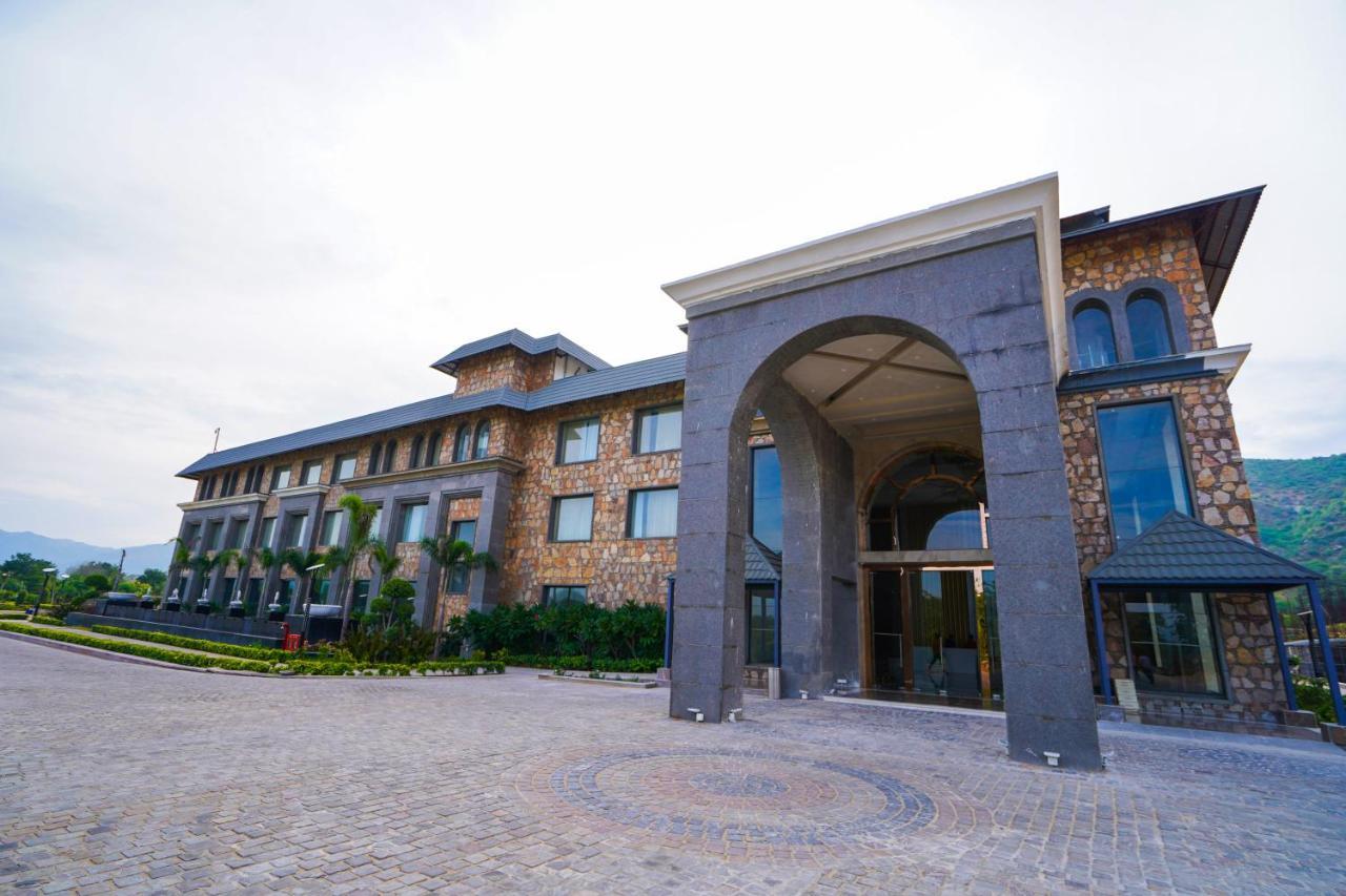 Pushkara Resort And Spa Exterior foto