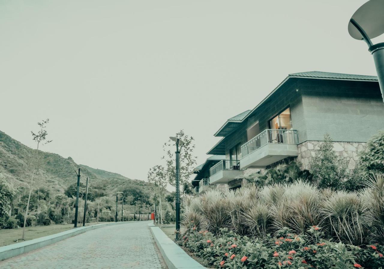 Pushkara Resort And Spa Exterior foto